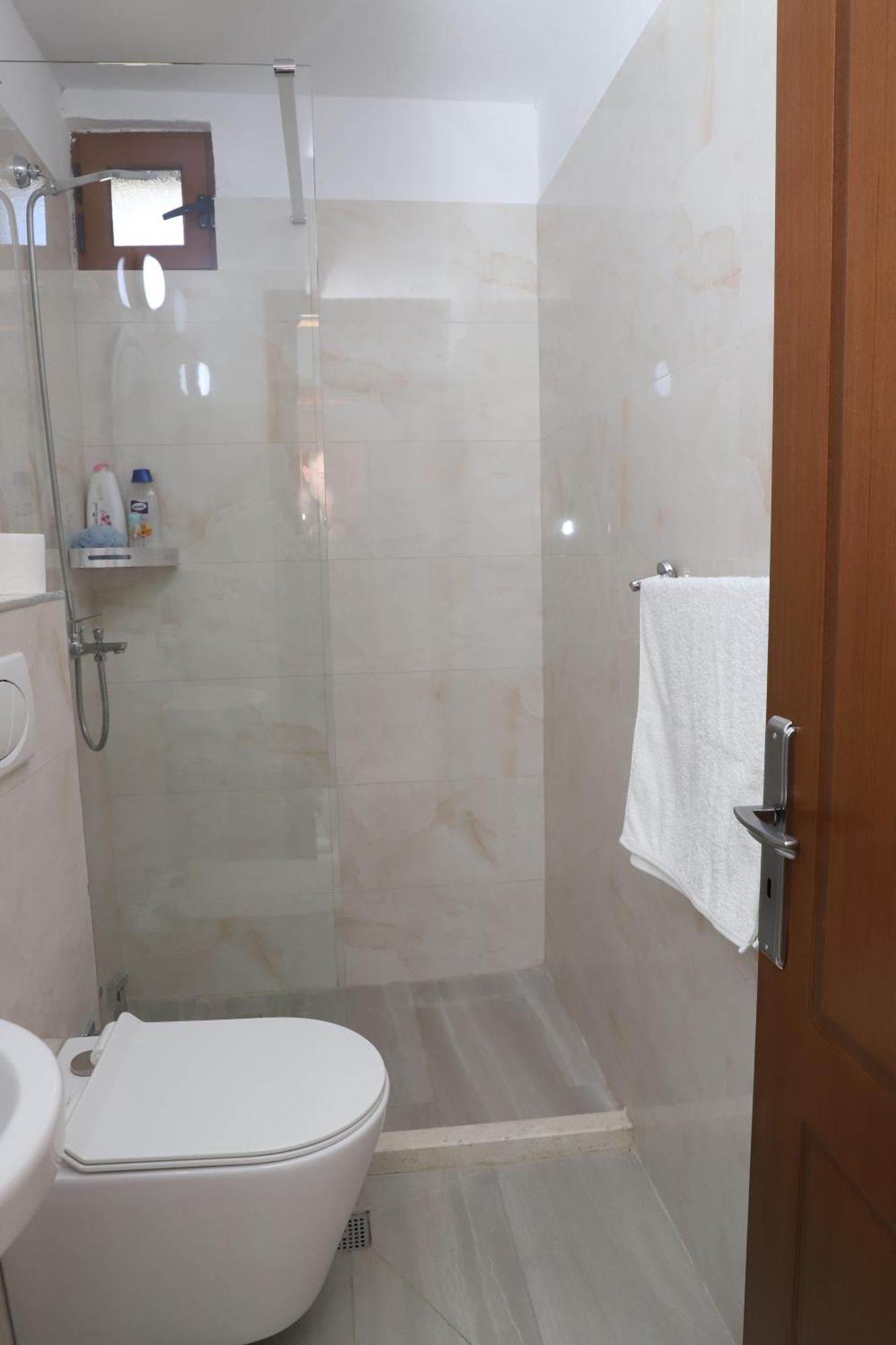 Guest House Lion Berat Exterior foto